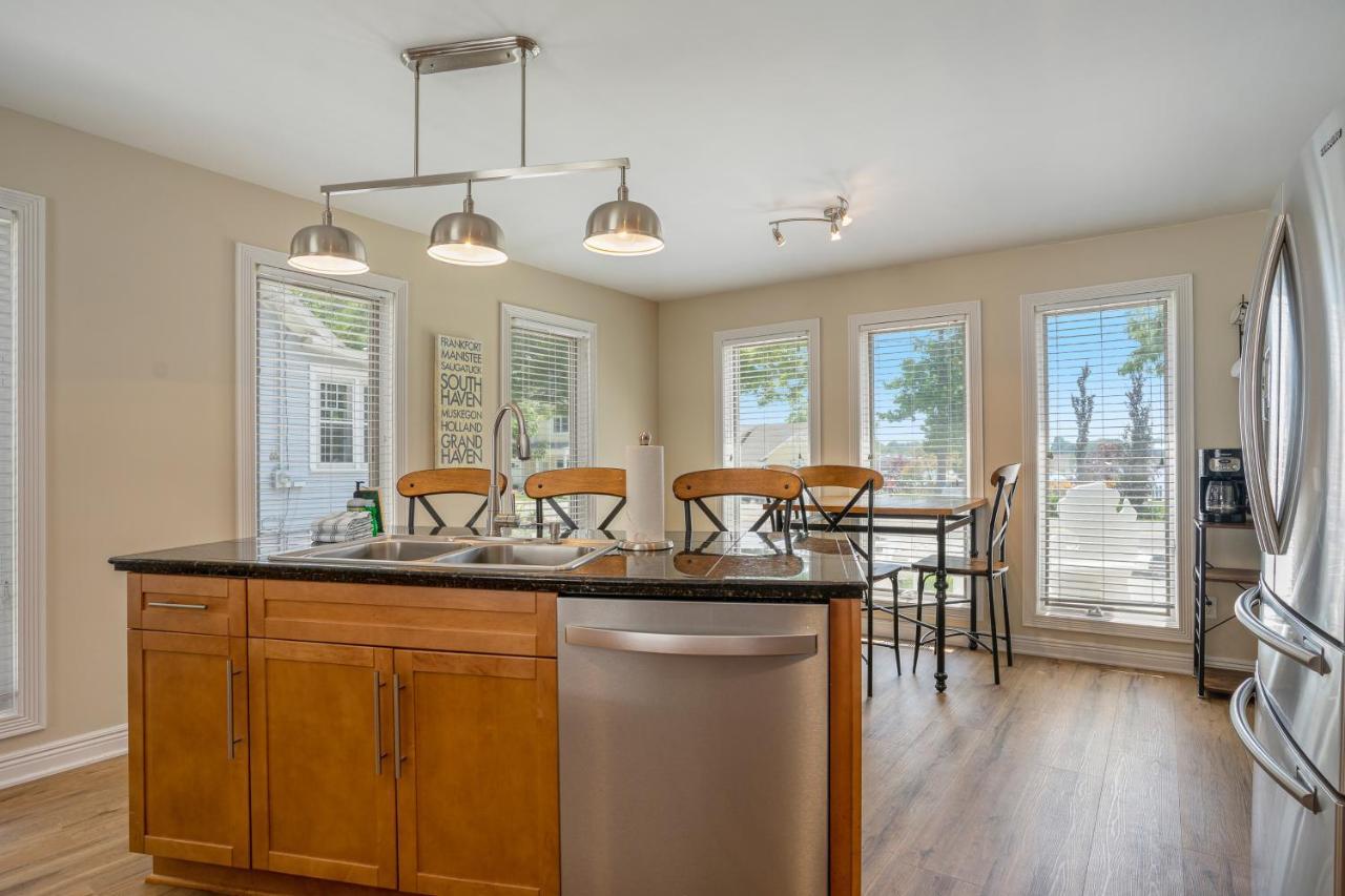 Serenity Now Saugatuck Luaran gambar