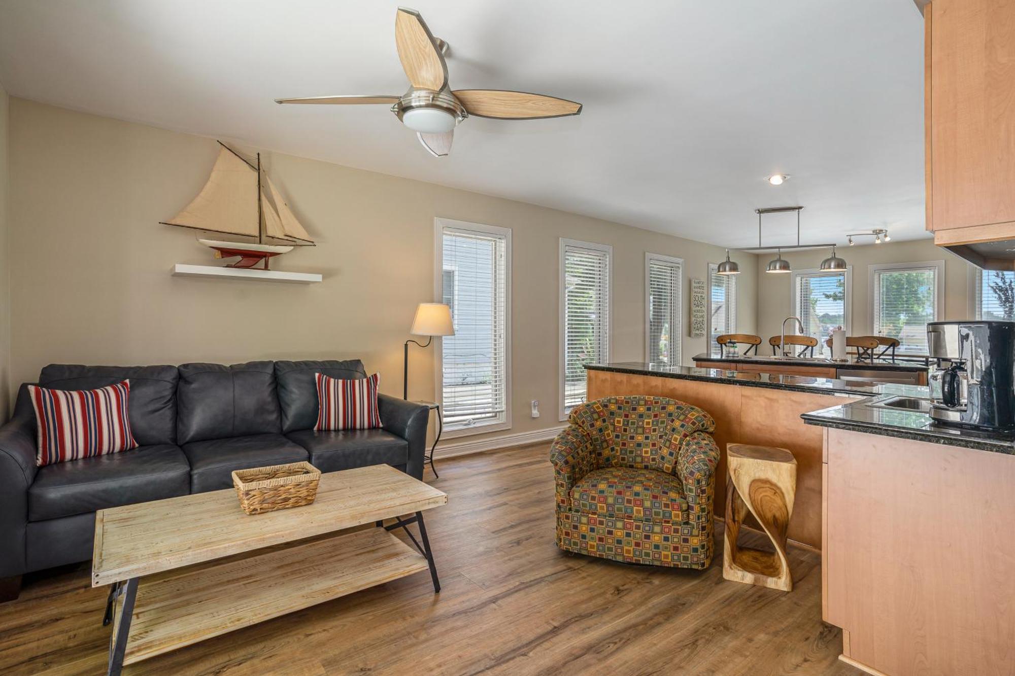 Serenity Now Saugatuck Luaran gambar